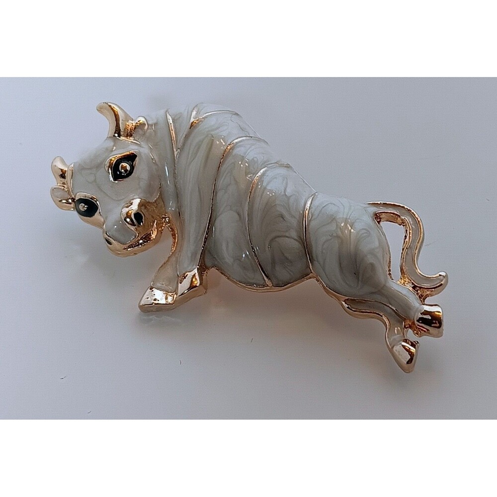 Goldtone White Enamel Bull Brooch Pendant 2.25 in